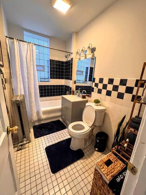 Appartement Modern Vintage 2Br Walkable To Dining & Lakefront à Chicago Extérieur photo