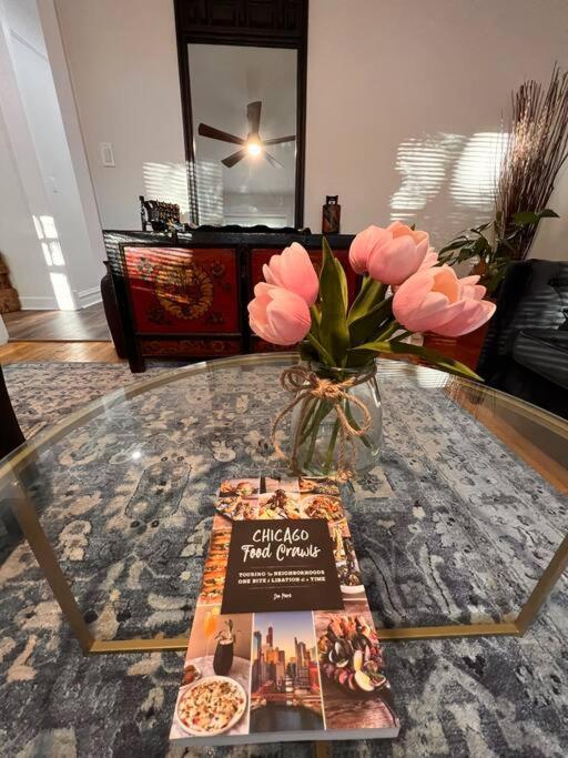 Appartement Modern Vintage 2Br Walkable To Dining & Lakefront à Chicago Extérieur photo